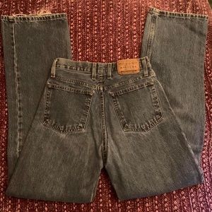 mens high rise relaxed fit arizona dark wash jeans
labeled size 30x34